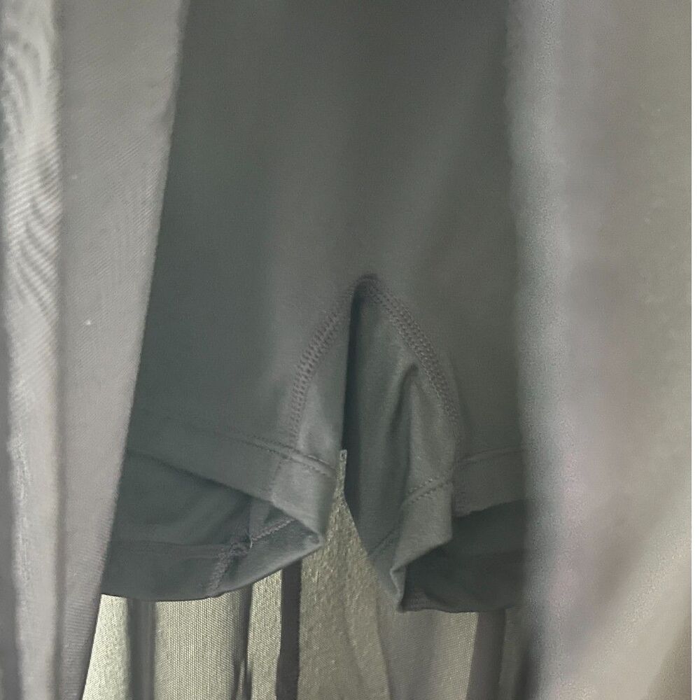 Halara High Low Skirt with Built In Shorts Size Large - Picture 7 of 9